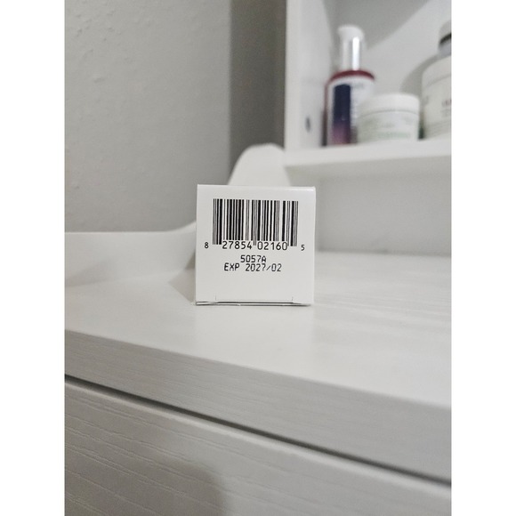 EltaMD UV Skin Recovery Broad Spectrum SPF 50 - Picture 6 of 7